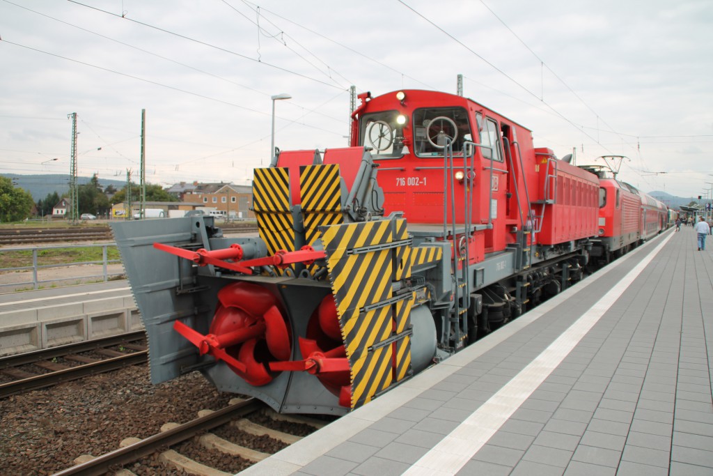 Zum Bahnhofsfest in Zebra stellte die DB Schneefräse 716 002 aus, aufgenommen am 26.09.2015.