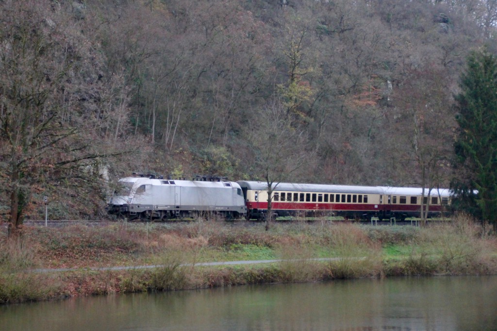 Der wahrscheinlich erste TAURUS auf der Lahntalbahn, dieser lief am 29.11.2015 am Schluss eines Sonderzuges mit.