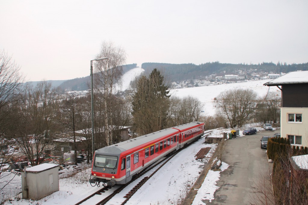 628 311 bei der Einfahrt in Willingen, aufgenommen am 28.02.2016.