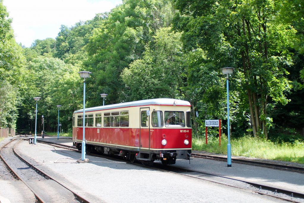 187 013 rangiert im Bahnhof Alexisbad auf der Selketalbahn, aufgenommen am 03.07.2016.