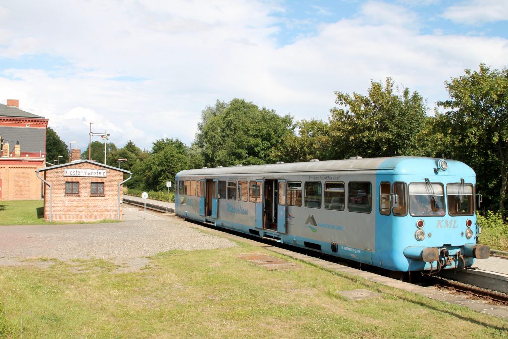 Die Wipperliese macht im Bahnhof Klostermansfeld eine Pause, aufgenommen am 03.07.2016.