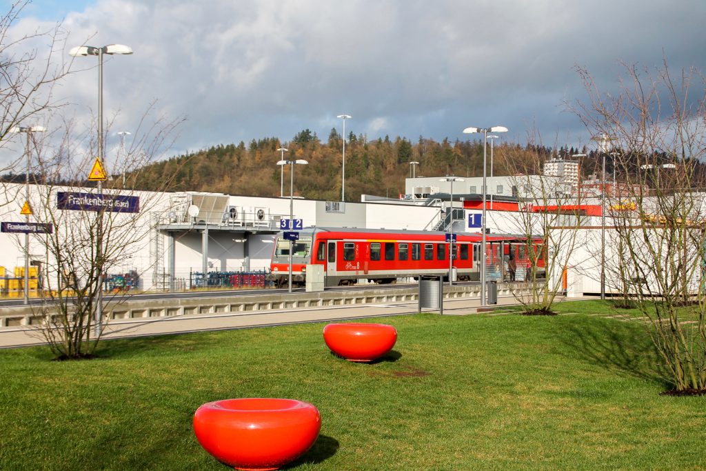 628 436 steht im Bahnhof Frankenberg, aufgenommen am 28.11.2015.