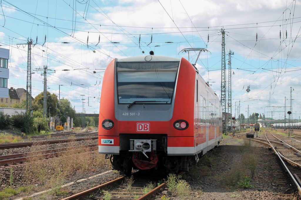 426 001 steht in Gleis 99 des Bahnhof Gießen, aufgenommen am 30.08.2014.