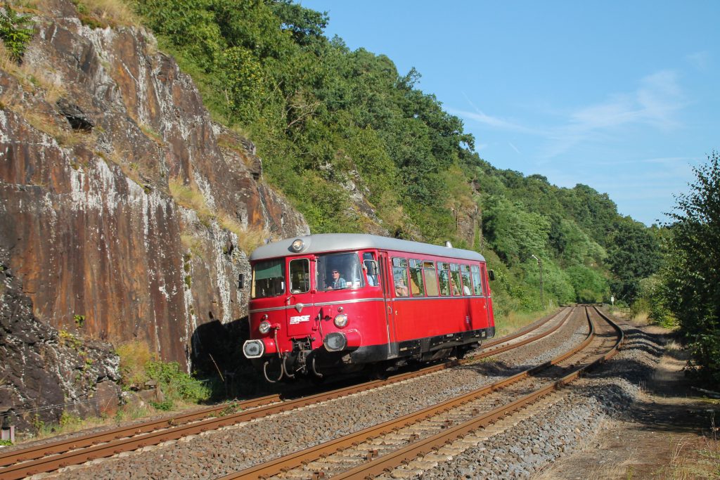 Ein MAN-Schienenbus in Runkel auf der Lahntalbahn, aufgenommen am 07.08.2016.