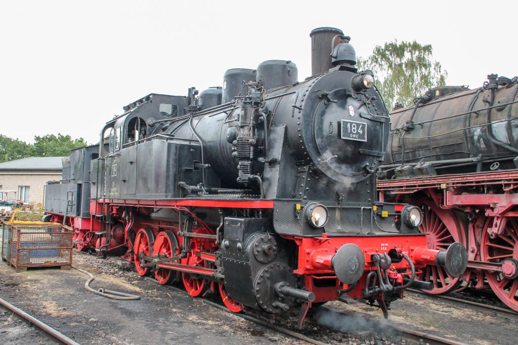 DME 184 steht im Eisenbahnmuseum in Darmstadt-Kranichstein, aufgenommen am 17.09.2016.