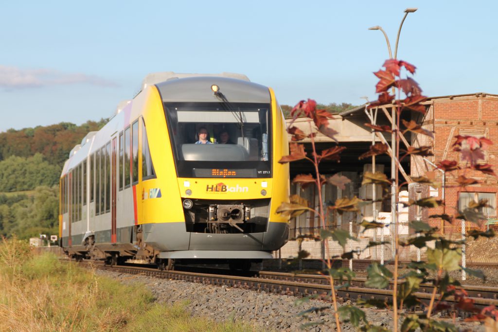 648 011 bei den Didier-Werken auf der Lumdatalbahn, aufgenommen am 04.09.2016.