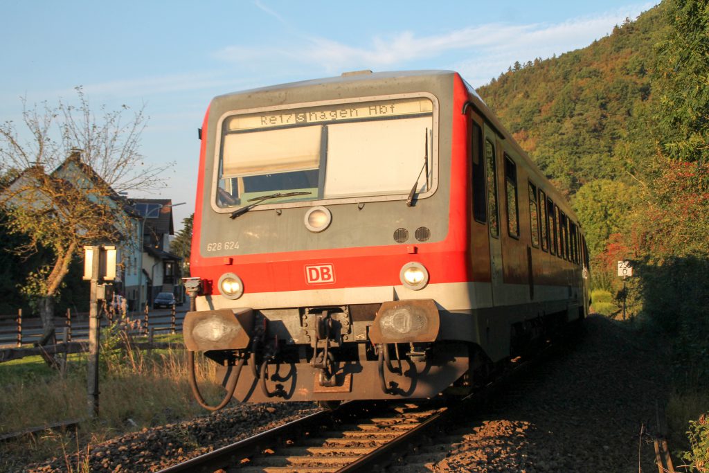 628 624 bei Bredelar auf der oberen Ruhrtalbahn, aufgenommen am 26.09.2016.