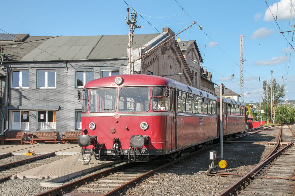 796 690 und 798 802 stehen im Bw Siegen, aufgenommen am 20.08.2016.