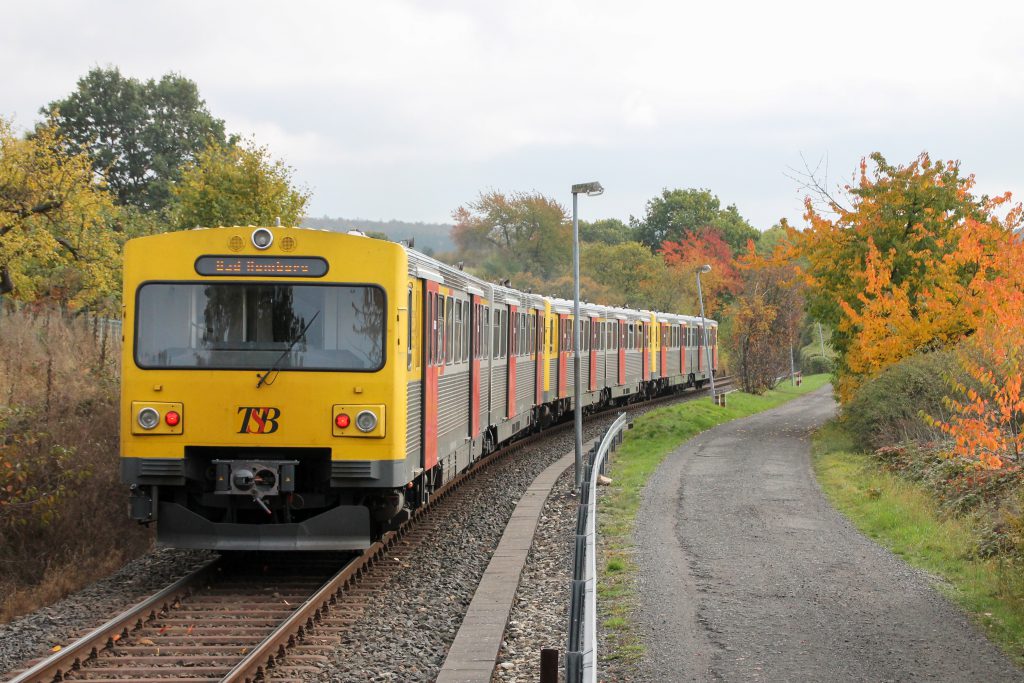 Drei VT2E in Hundstadt auf der Taunusbahn, aufgenommen am 27.10.2016.