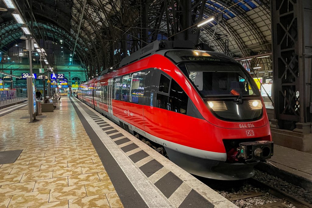 644 034 steht in Frankfurt Hbf, aufgenommen am 29.03.2023.