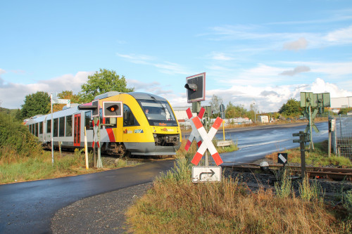 648 011 kurz vor dem Streckenende der Lumdatalbahn in Mainzlar, aufgenommen am 04.09.2016.