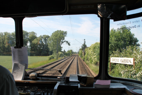 798 829 erreicht am 07.06.2015 den Bahnhof Gross Karben auf der Main-Weser-Bahn.