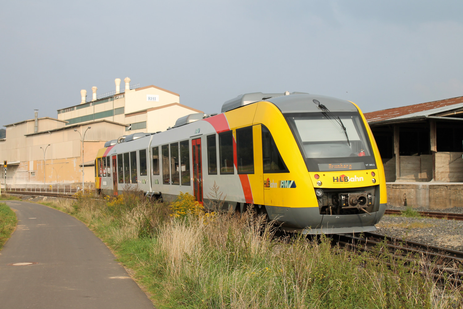 648 023 an den Didier-Werken in Mainzlar auf der Lumdatalbahn, aufgenommen am 07.09.2014.