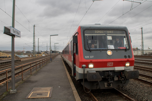 628 227 steht in Bad Vilbel, aufgenommen am 10.03.2018.