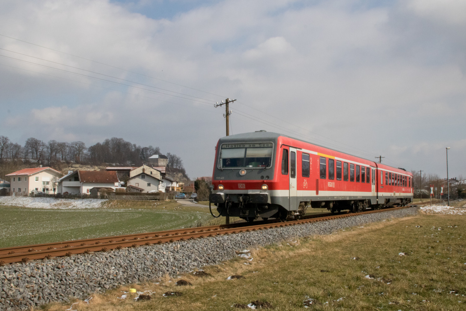 628 622 bei Stein auf der Traun-Alz-Bahn, aufgenommen am 20.03.2018.