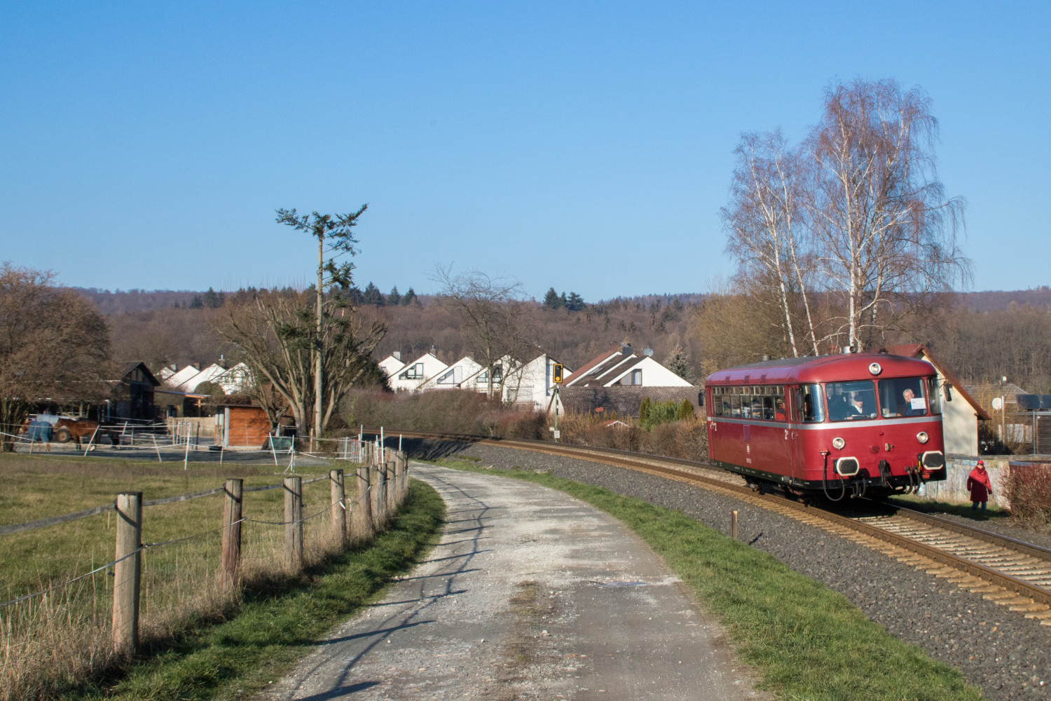 798 752 am Ortsrand von Köppern auf der Taunusbahn, aufgenommen am 20.01.2019.
