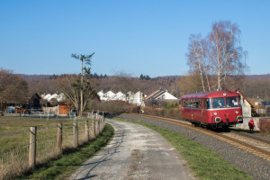 798 752 am Ortsrand von Köppern auf der Taunusbahn, aufgenommen am 20.01.2019.