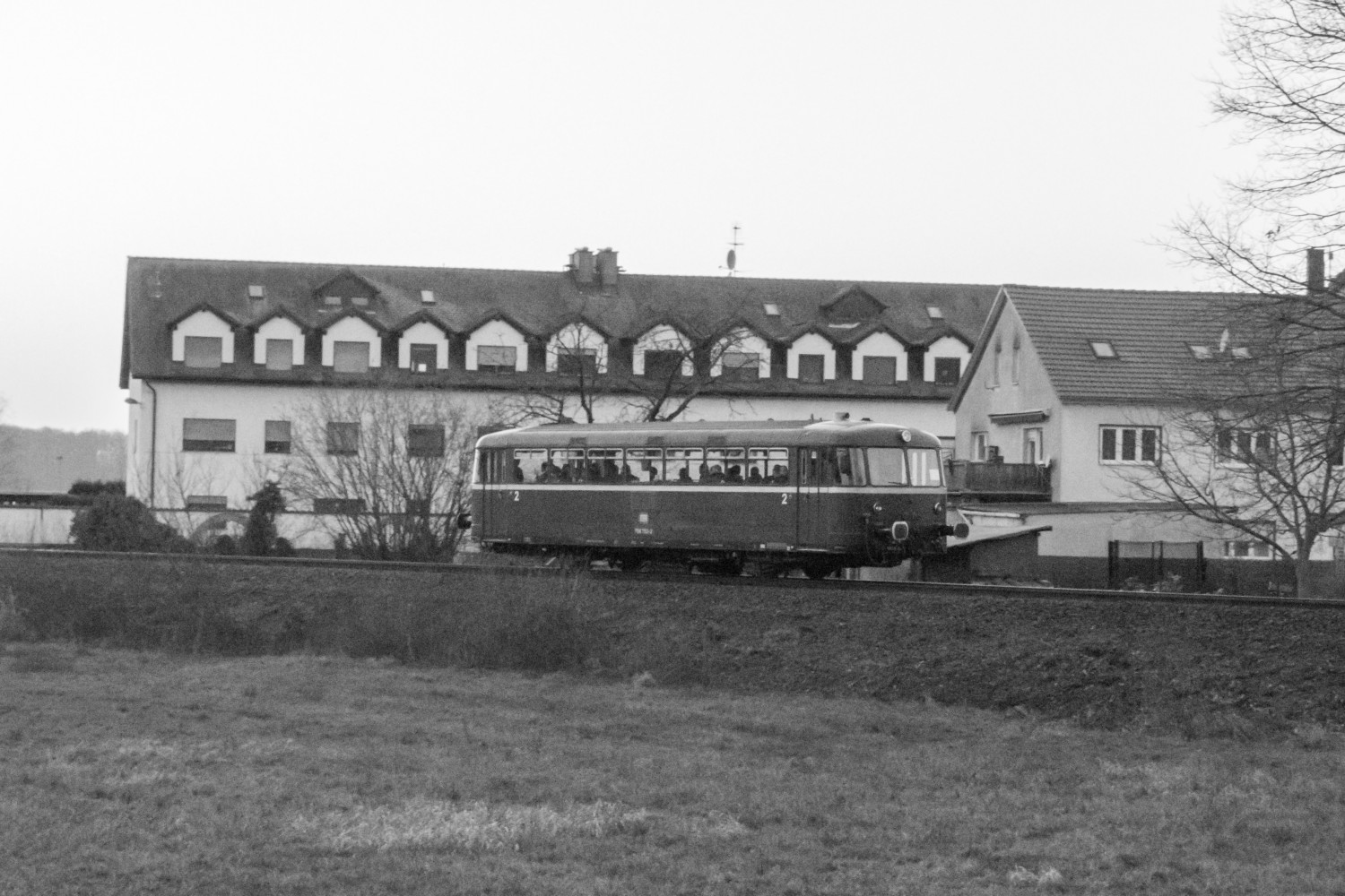 798 752 bei Nidderau-Eichen auf der Niddertalbahn, aufgenommen am 20.01.2019.