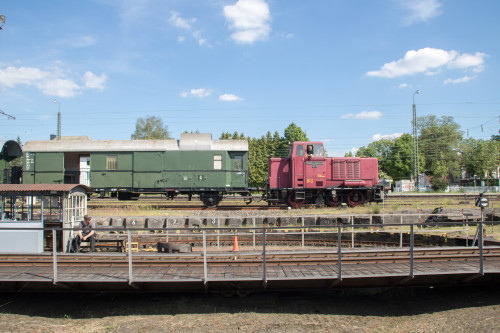 VL 12 an der Drehscheibe im Bahnbetriebswerk Darmstadt-Kranichstein, aufgenommen am 01.06.2019.