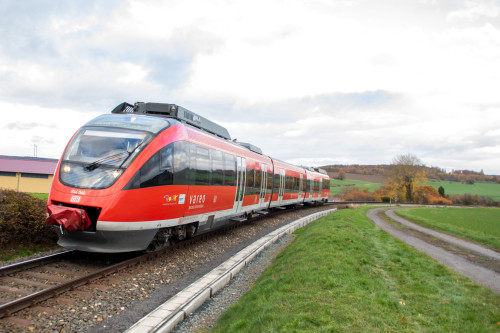 644 046 bei Hundstadt auf der Taunusbahn, aufgenommen am 25.11.2022.