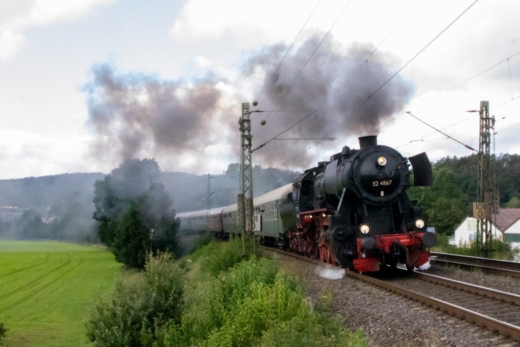 52 4868 bei Cölbe auf der Main-Weser-Bahn, aufgenommen am 23.09.2023.