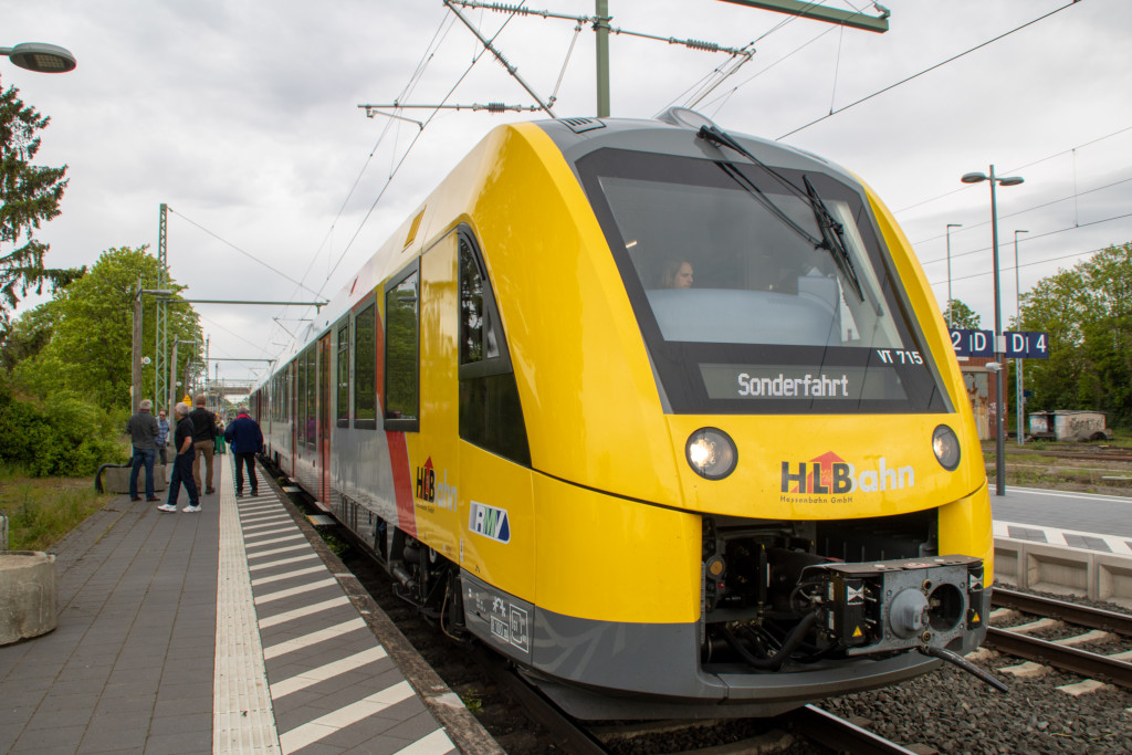1622 017 in Bonn-Beul auf der rechten Rheinstrecke, aufgeommen am 27.04.2024.