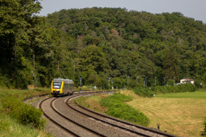 648 013 bei Arfurt auf der Lahntalbahn, aufgenommen am 29.06.2024.