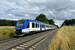 554 111 und 554 123 bei Kirch-Göns auf der Main-Weser-Bahn, aufgenommen am 10.07.2024.