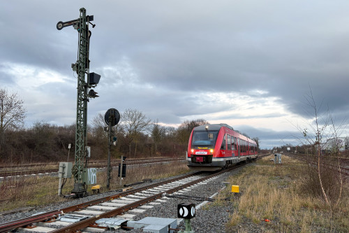 648 355 im Bahnhof Salzgitter-Ringelheim, aufgenommen am 02.12.2024.