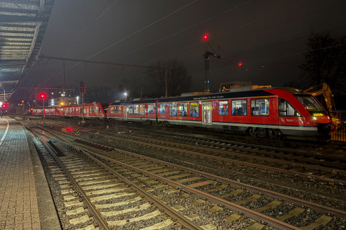 648 350 und zwei weitere 648 stehen in Osnabrück Hbf, aufgenommen am 10.01.2025.