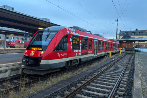 648 459 steht im Bahnhof Gießen, aufgenommen am 30.01.2025.