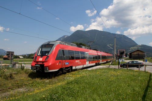 2442 230 bei Garmisch-Partenkirchen-Hausberg auf der Außenfernbahn, aufgenommen am 19.07.2018.